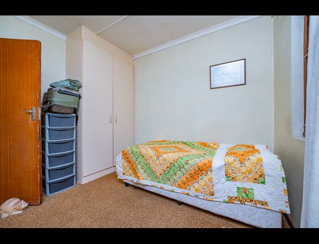 3 BEDROOM HOUSE TO LET IN CAVERSHAM GLEN